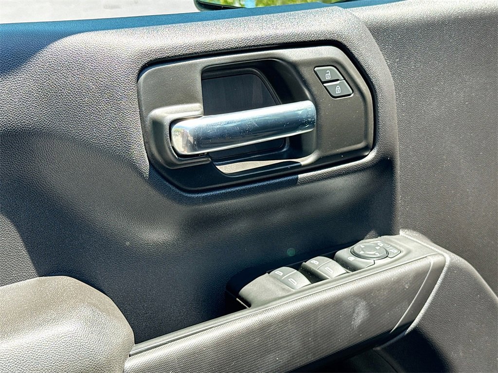 Used 2024 Chevrolet Silverado 1500 Custom Trail Boss w/ Turbomax Blackout Package image 17