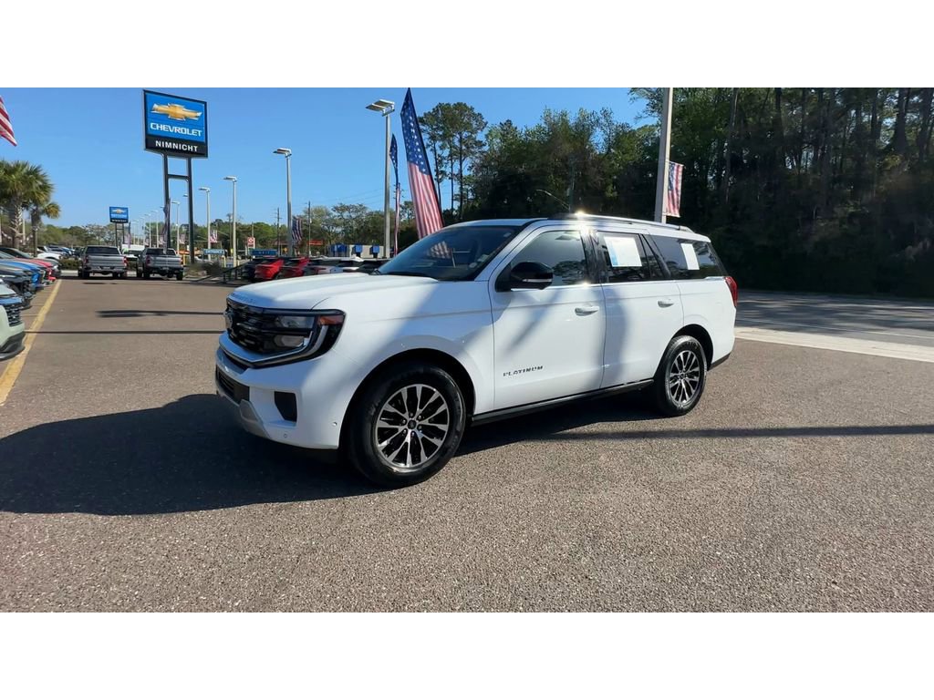 Used 2025 Ford Expedition Platinum image 6