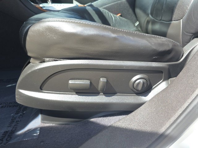 Used 2012 Buick Enclave Premium AWD/4WD image 18