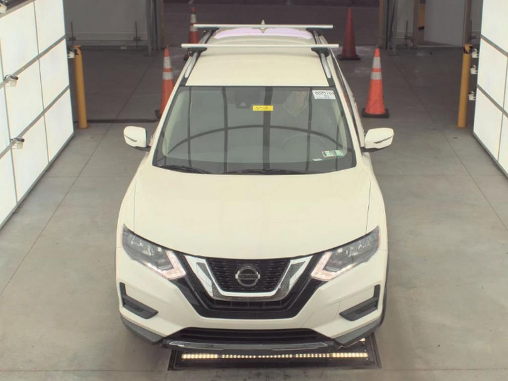 Used 2019 Nissan Rogue SV AWD/4WD image 2