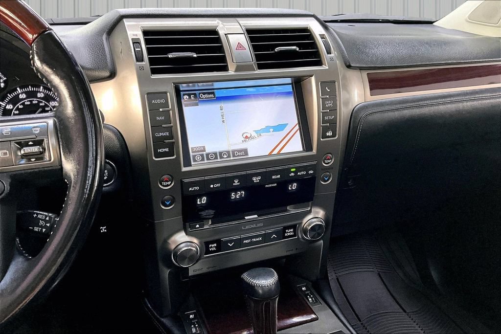Used 2015 Lexus GX 460 w/ Premium Package AWD/4WD image 9