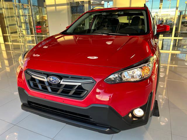 Used 2023 Subaru Crosstrek 2.0i Premium image 3