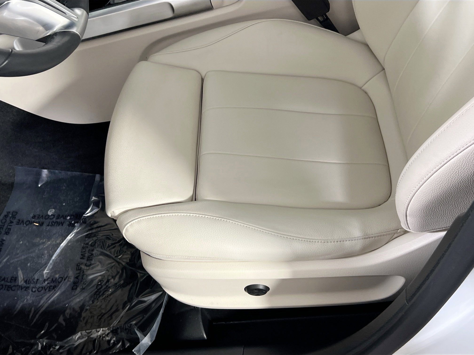 Used 2024 Mercedes-Benz GLB 250 4MATIC image 18