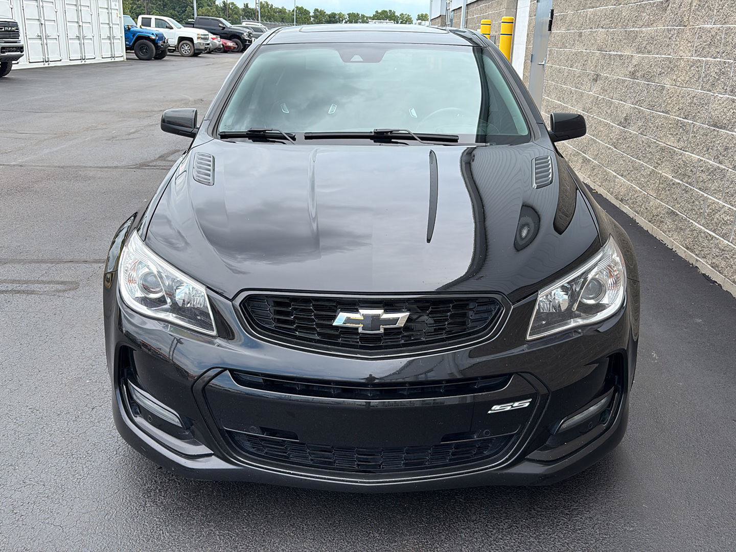 Used 2016 Chevrolet SS RWD image 38