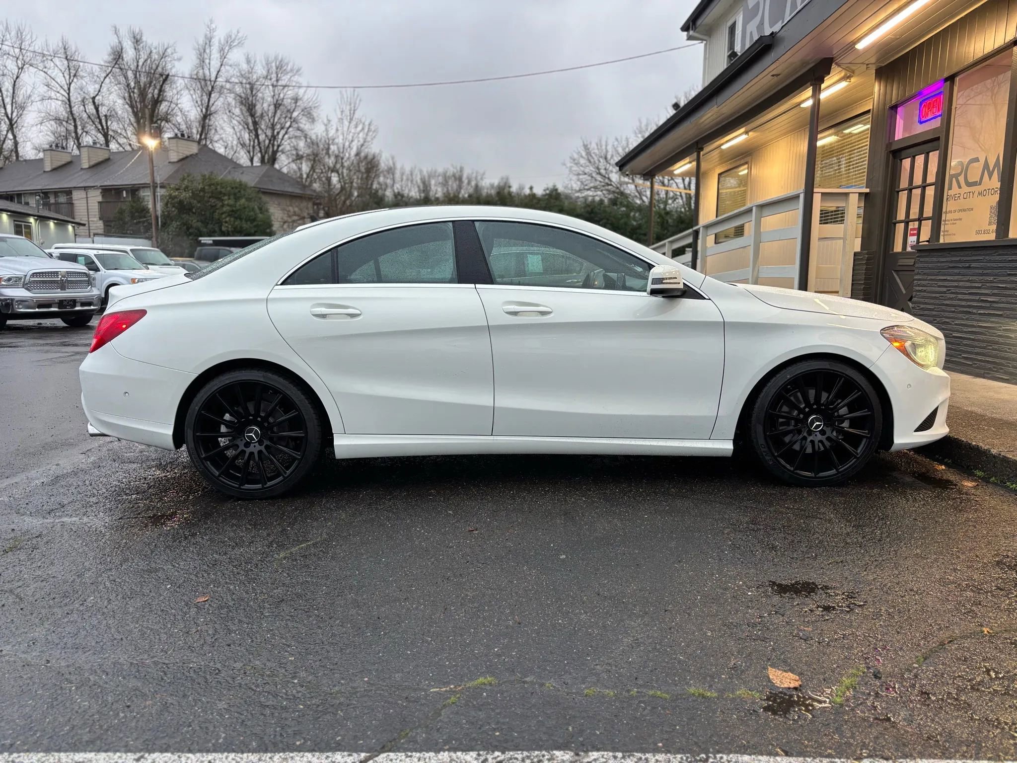 Used 2015 Mercedes-Benz CLA 250 image 6
