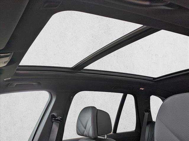 New 2026 BMW X5 M60i w/ Climate Comfort Package AWD/4WD image 15