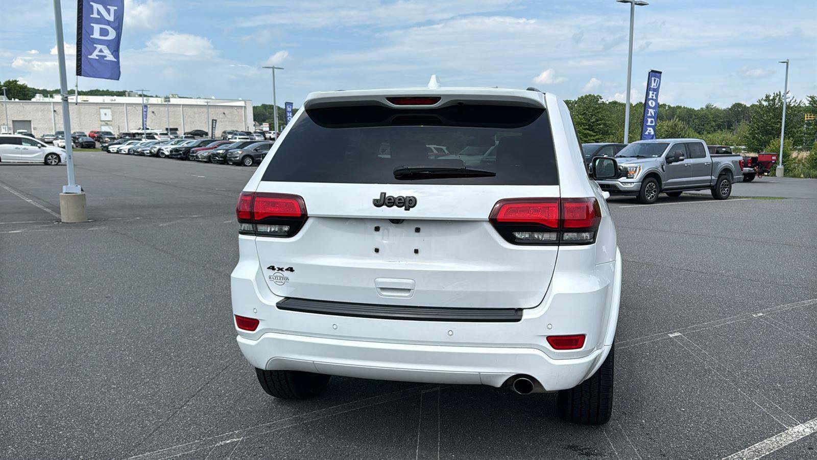 Used 2021 Jeep Grand Cherokee Laredo X AWD/4WD image 7
