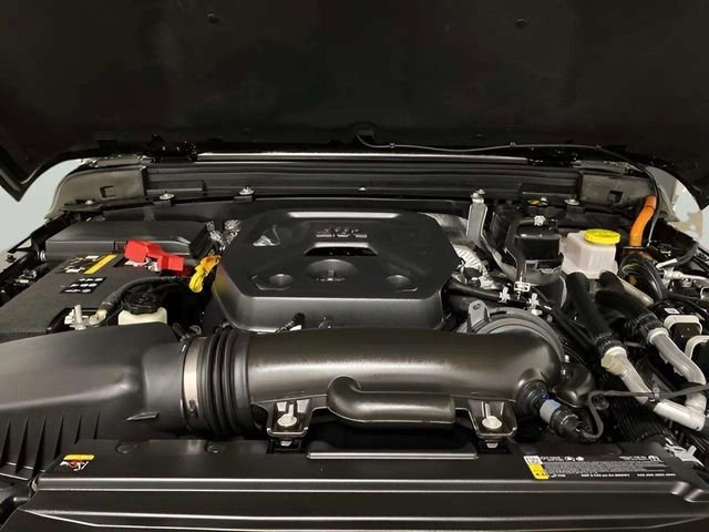 Used 2025 Jeep Wrangler Unlimited Sahara w/ Safety Group image 86