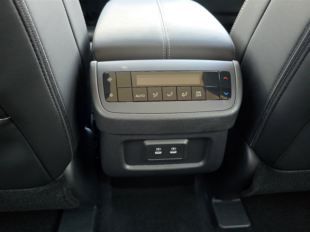New 2026 Nissan Pathfinder SL AWD/4WD image 24