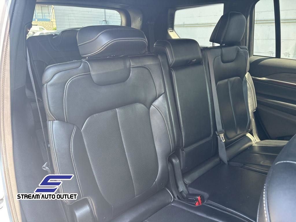 Used 2021 Jeep Grand Cherokee L Overland image 12