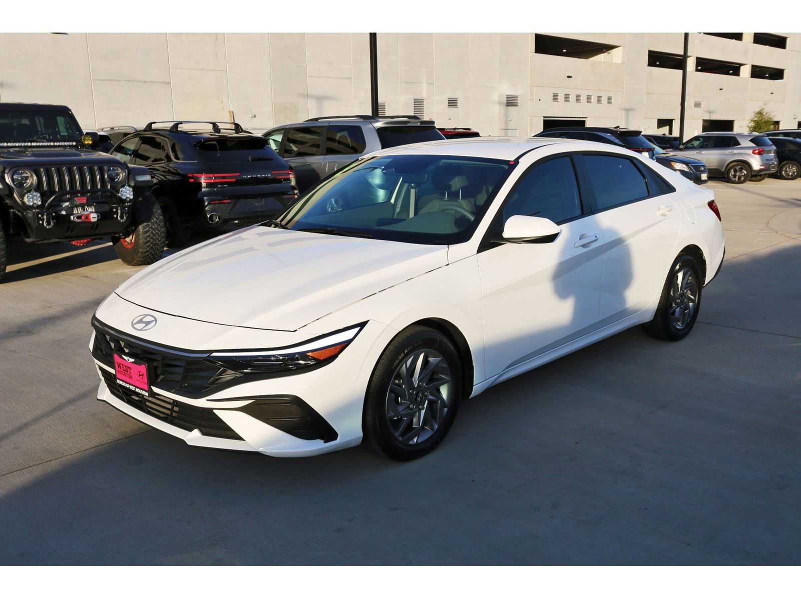 Certified 2025 Hyundai Elantra Blue image 3