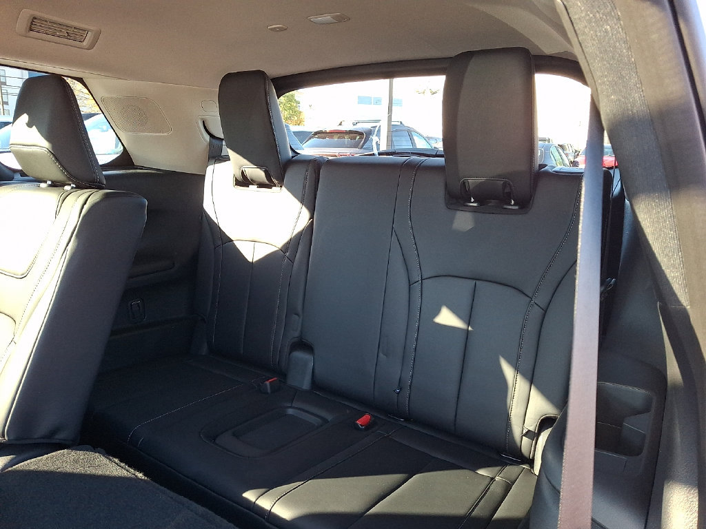 Certified 2026 INFINITI QX60 Luxe w/ Cargo Package AWD/4WD image 10
