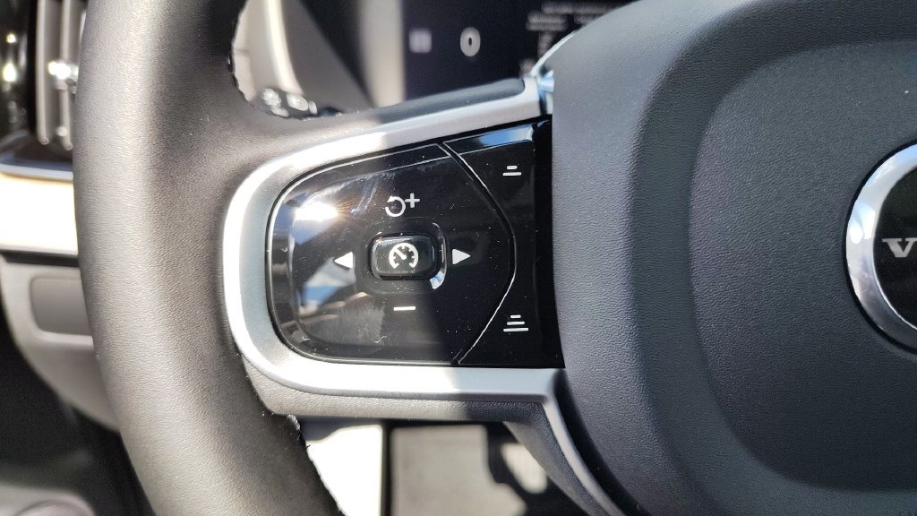 New 2026 Volvo XC90 B6 Plus AWD/4WD image 15