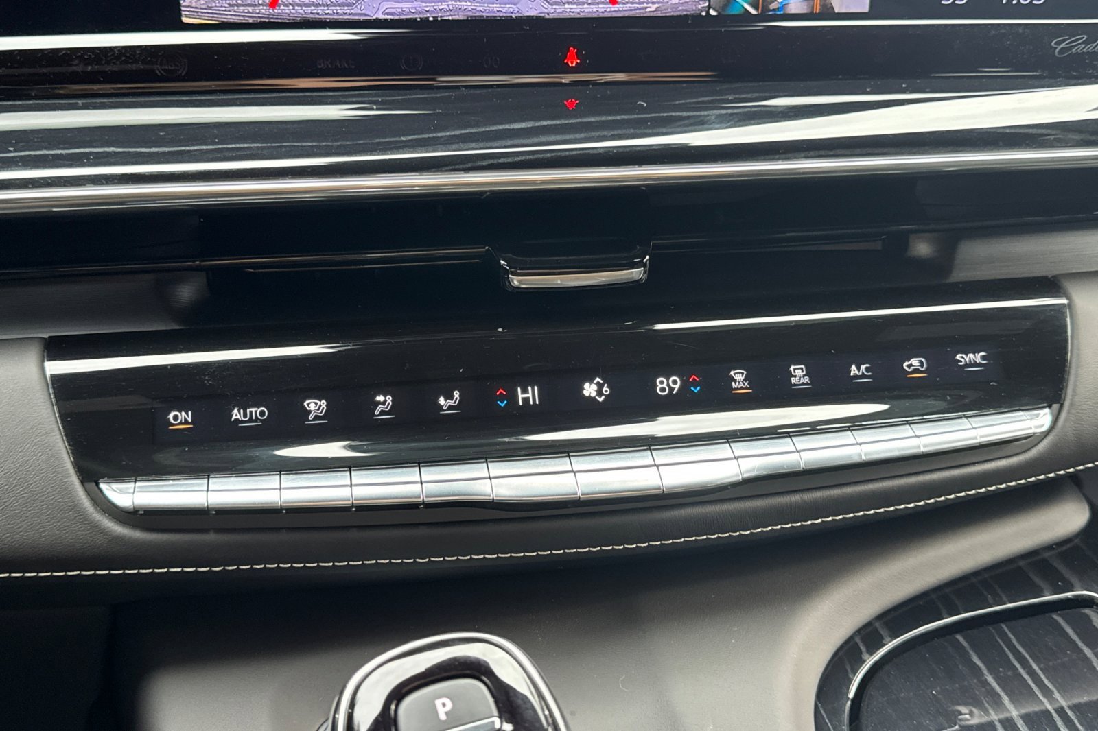 Certified 2024 Cadillac Escalade V w/ Heavy-Duty Trailer Package image 28