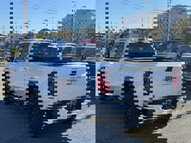 New 2026 GMC Canyon Elevation w/ Convenience Package image 3