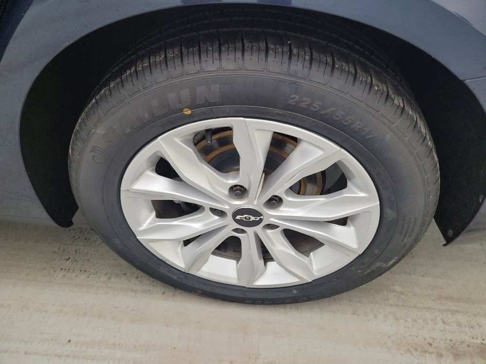 Used 2020 Chevrolet Malibu LT FWD image 31