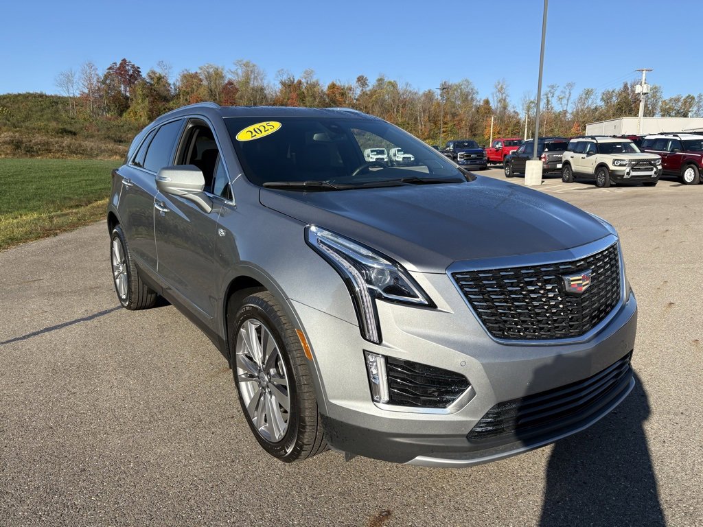 Used 2025 Cadillac XT5 Premium Luxury image 7
