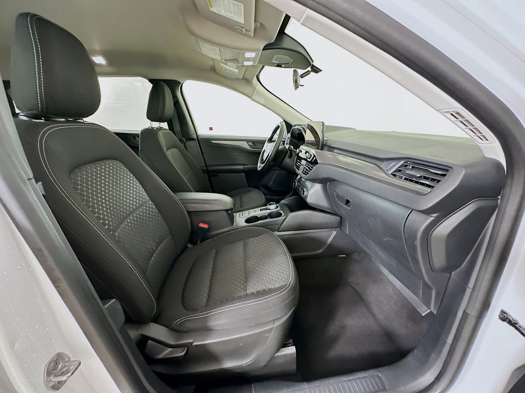 Used 2023 Ford Escape Active image 30