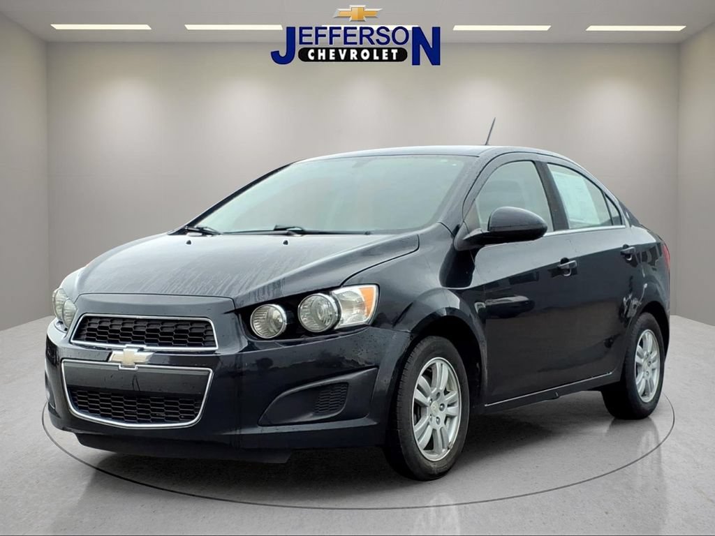 Used 2016 Chevrolet Sonic LT FWD image 1