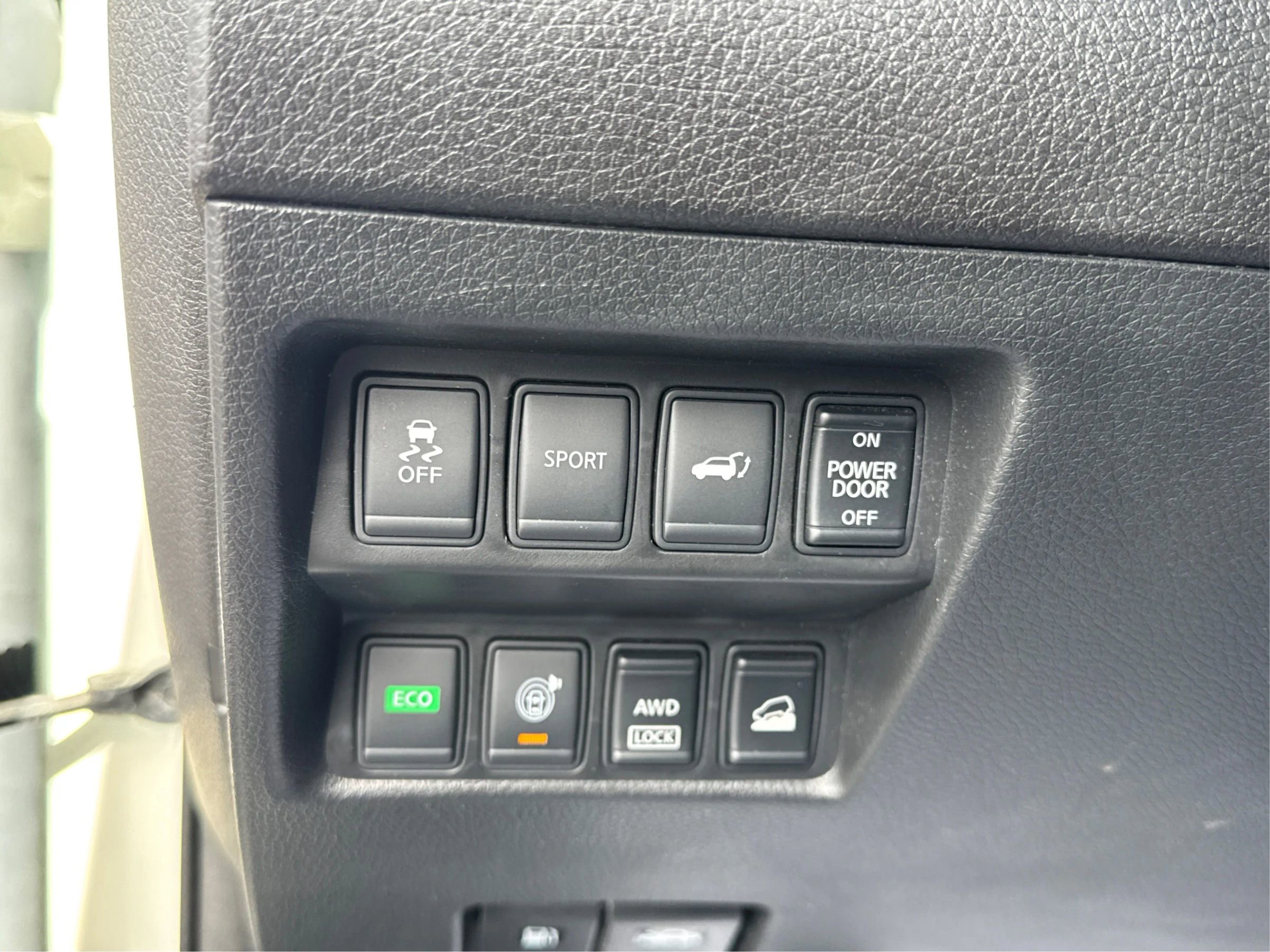 Used 2016 Nissan Rogue SL w/ SL Premium Package image 22