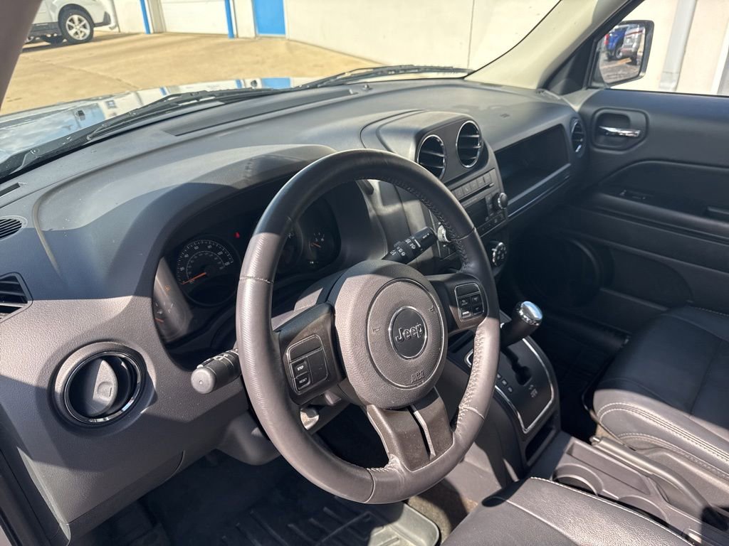 Used 2016 Jeep Patriot High Altitude image 17
