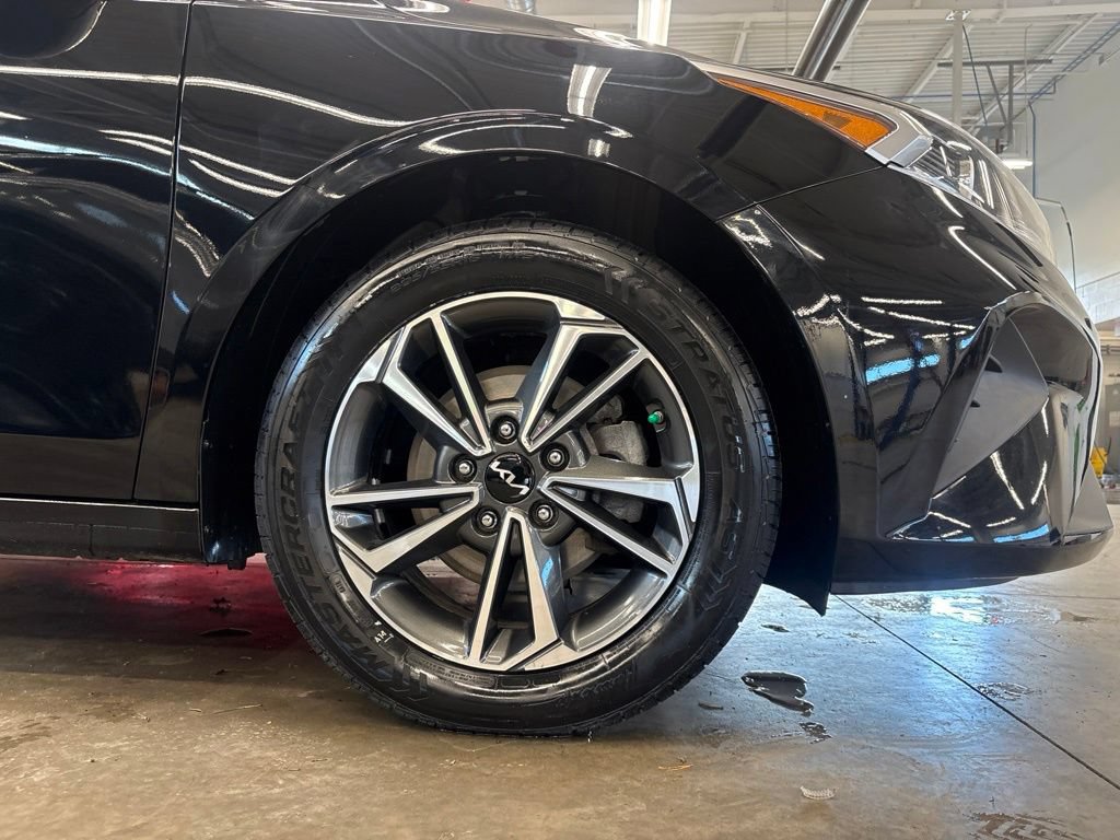 Certified 2023 Kia Forte LXS w/ LXS Technology Package FWD image 22
