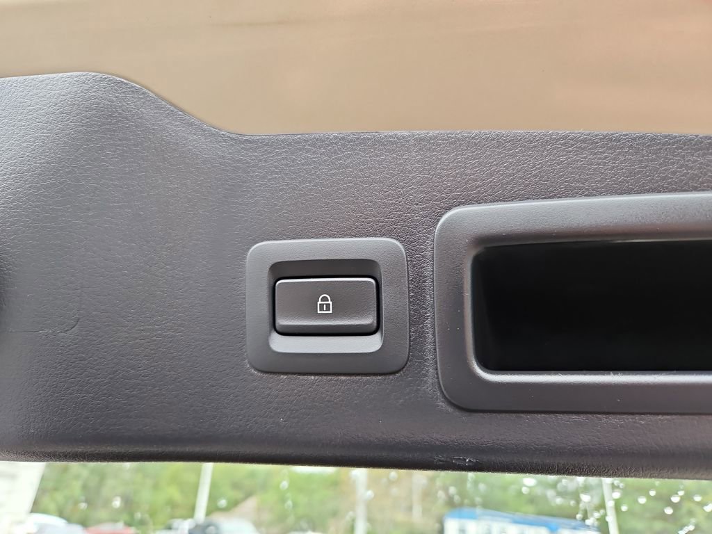 Used 2024 MAZDA MAZDA3 s image 33