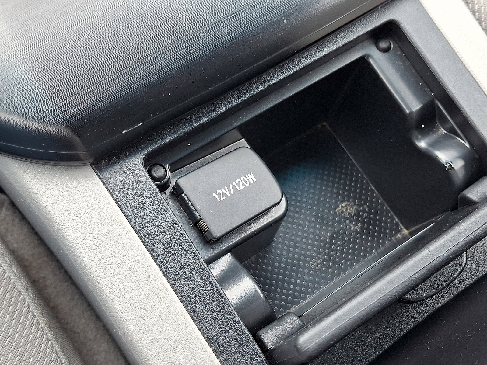 Used 2014 Toyota Camry LE FWD image 24