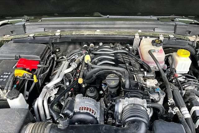 Used 2022 Jeep Gladiator Sport AWD/4WD image 32
