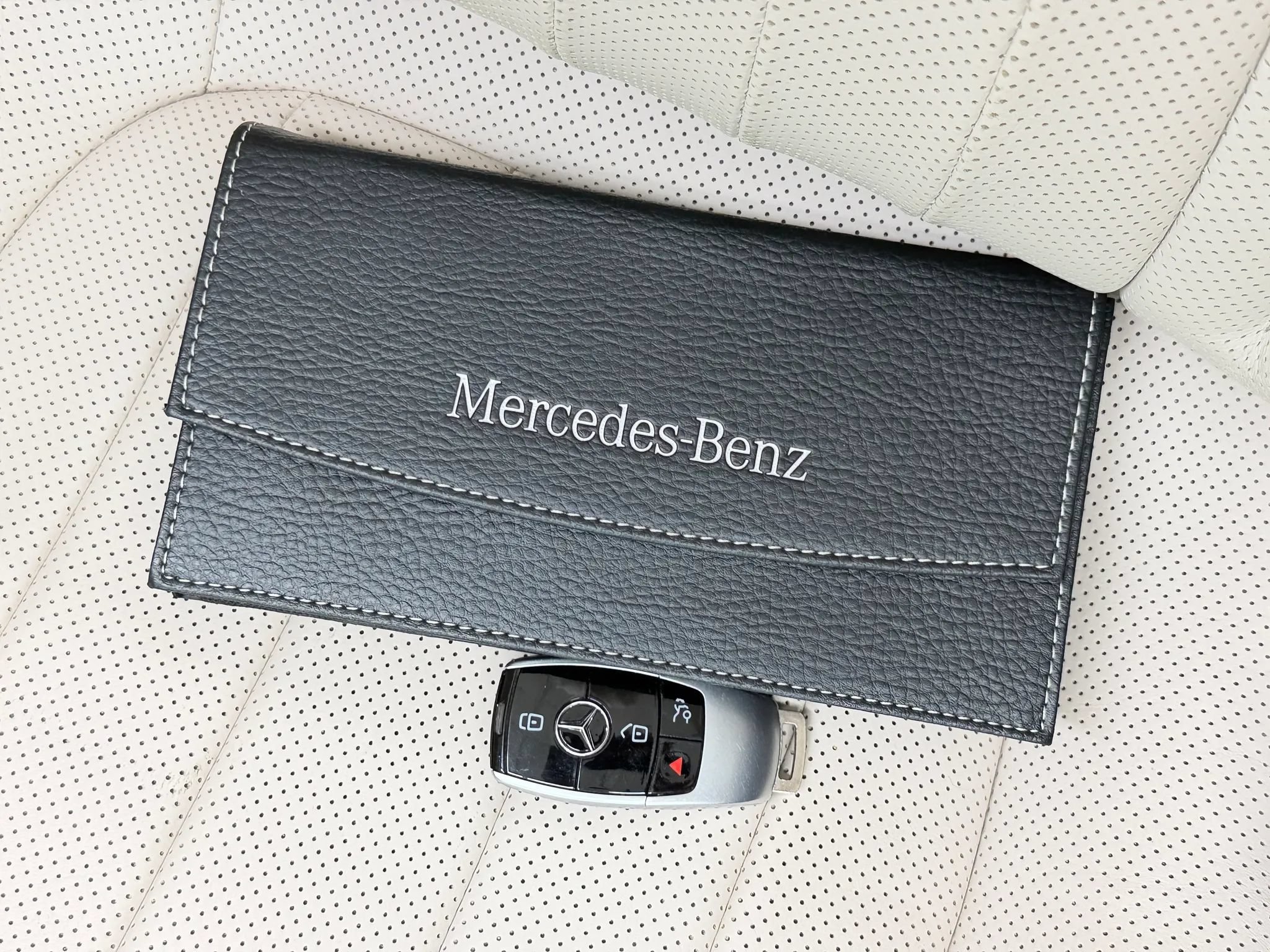 Used 2021 Mercedes-Benz E 450 Cabriolet image 26