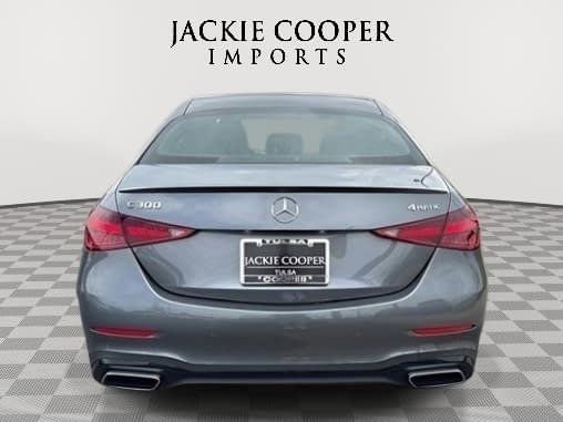 Used 2025 Mercedes-Benz C 300 4MATIC Sedan image 4