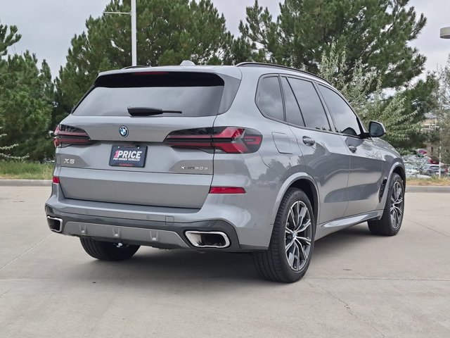 Used 2026 BMW X5 xDrive50e w/ M Sport Package AWD/4WD image 5