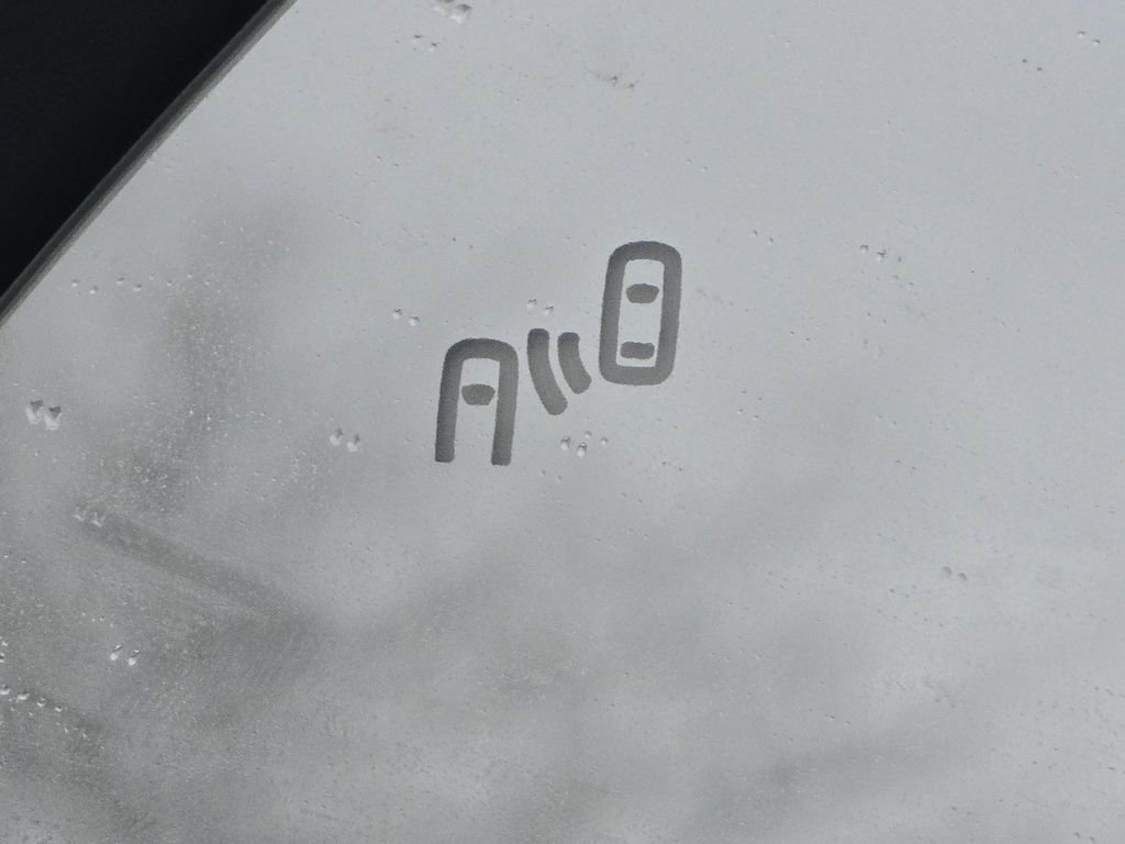 Used 2021 Volkswagen Atlas Cross Sport SEL Premium R-Line image 9