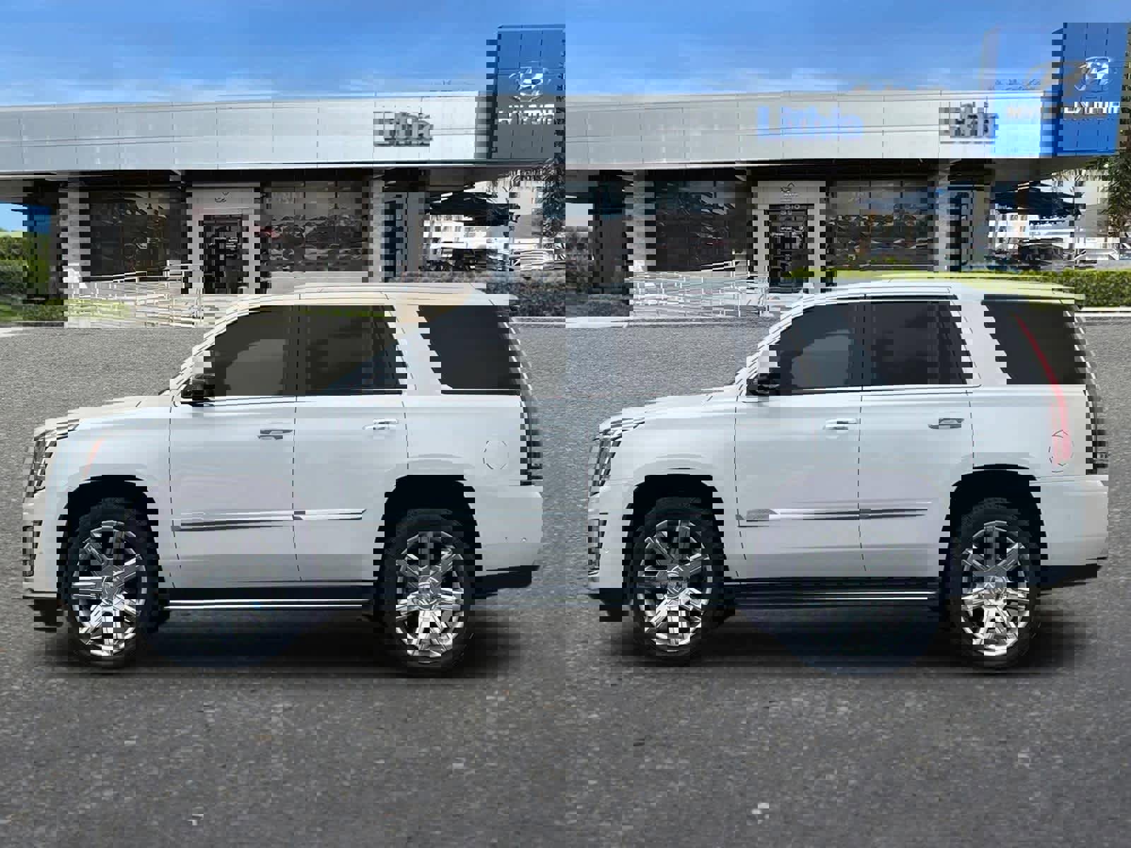 Used 2020 Cadillac Escalade Luxury image 5