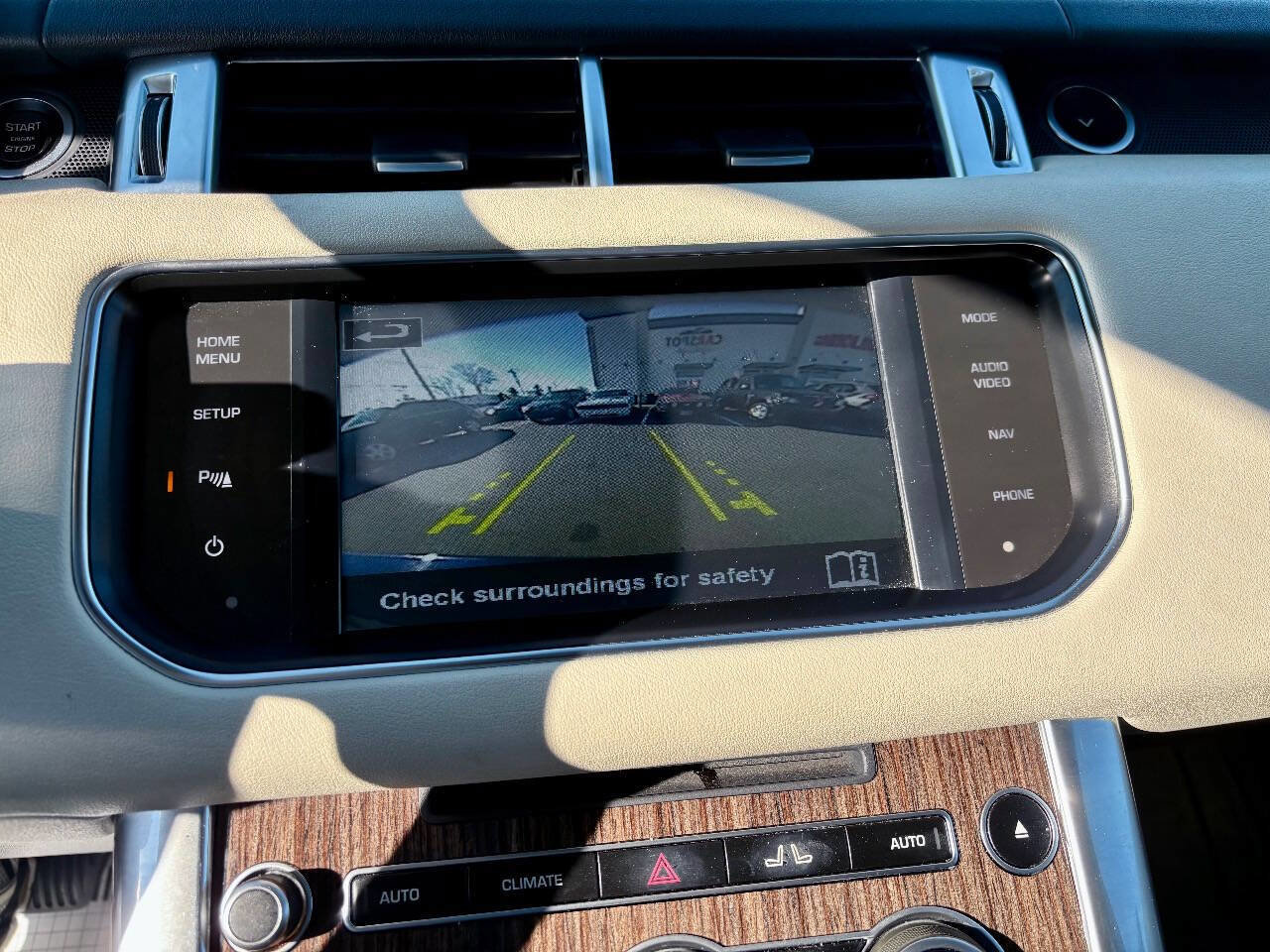 Used 2014 Land Rover Range Rover Sport HSE image 16