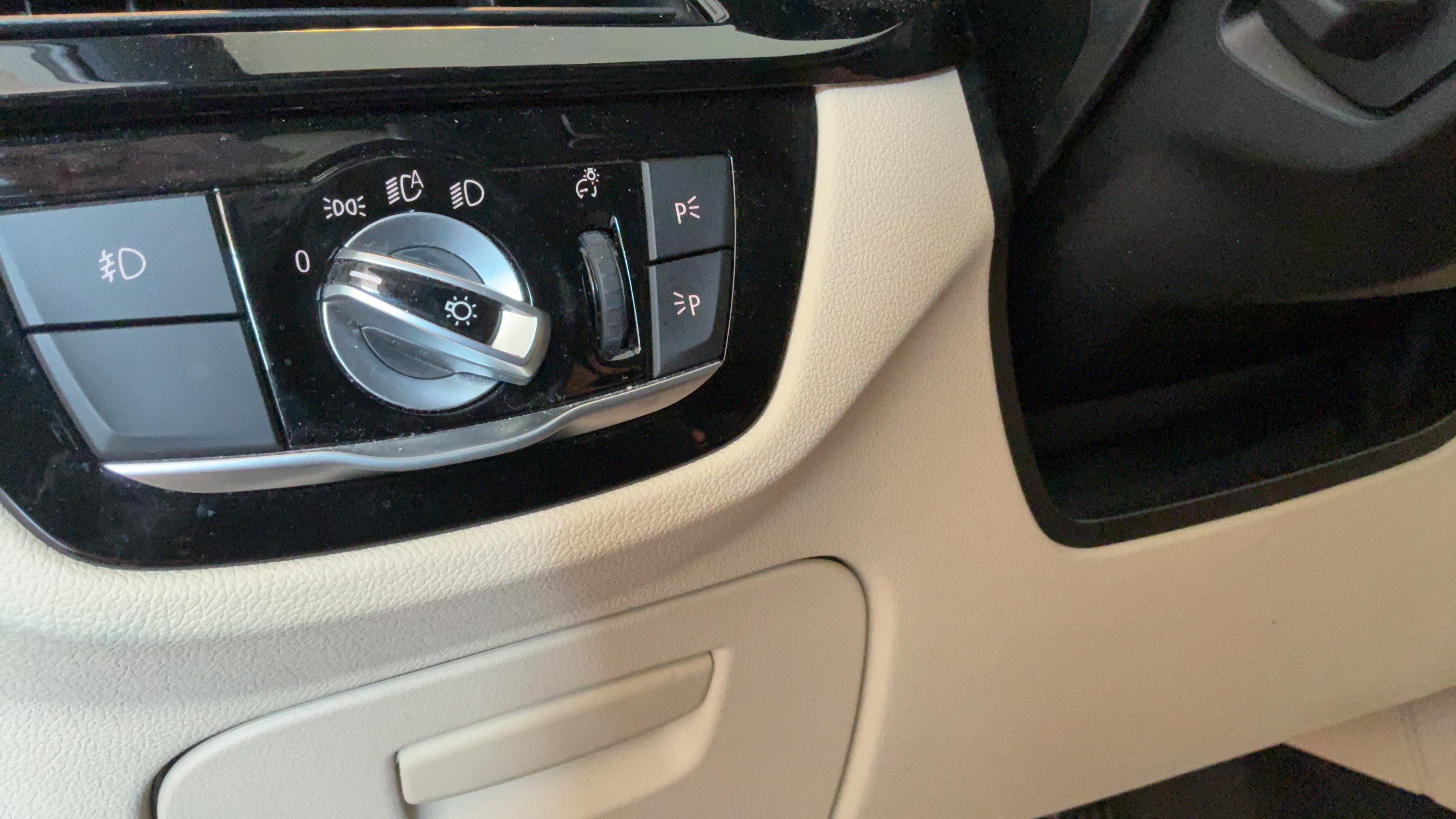 Used 2017 BMW 540i RWD image 17