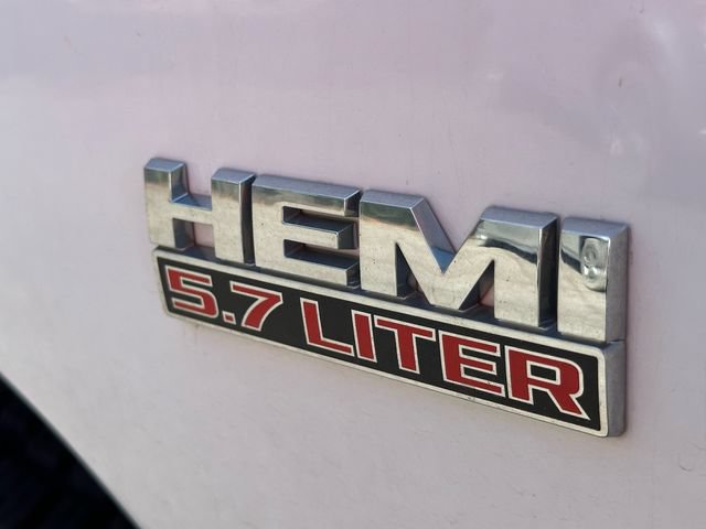 Used 2018 RAM 1500 ST w/ SXT Appearance Group AWD/4WD image 12