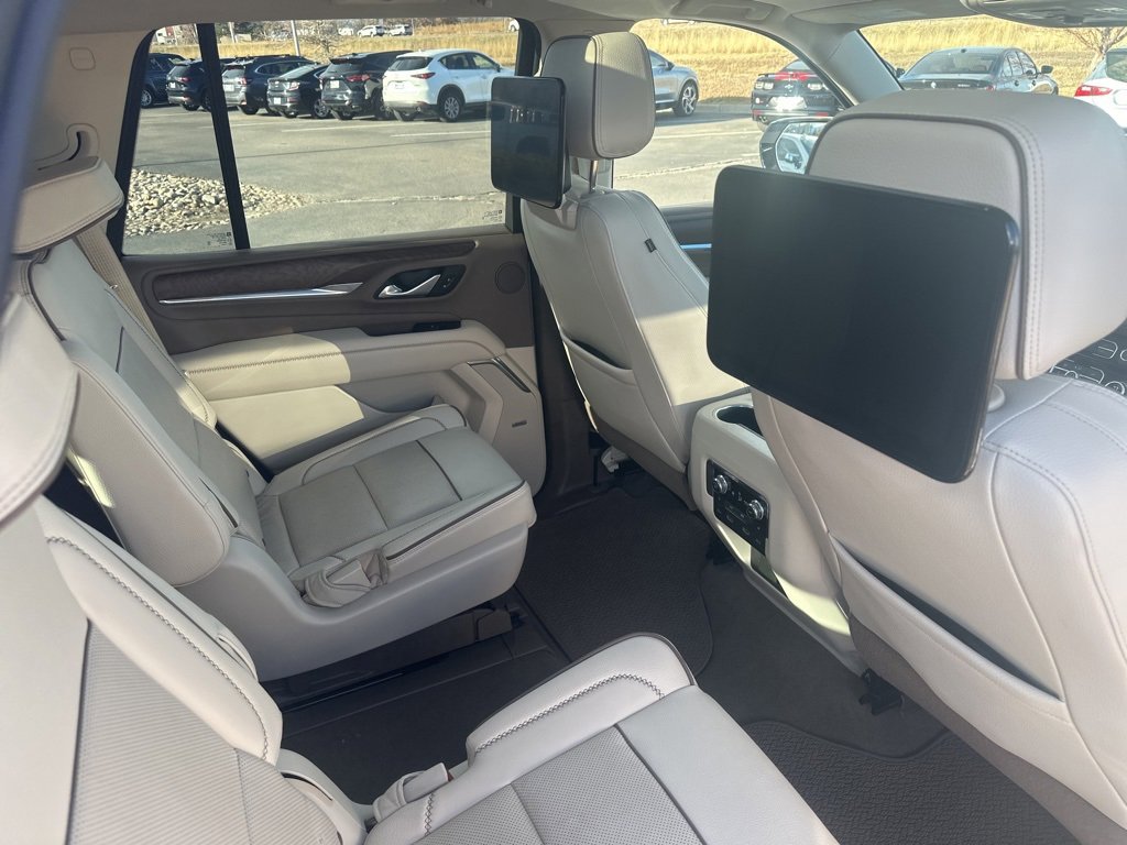 Certified 2021 GMC Yukon Denali w/ Denali Premium Package image 24