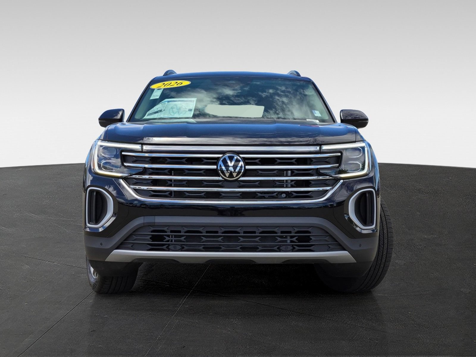 New 2026 Volkswagen Atlas SE FWD image 2