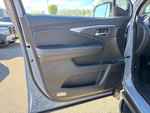 Certified 2023 Honda Ridgeline RTL-E image 16