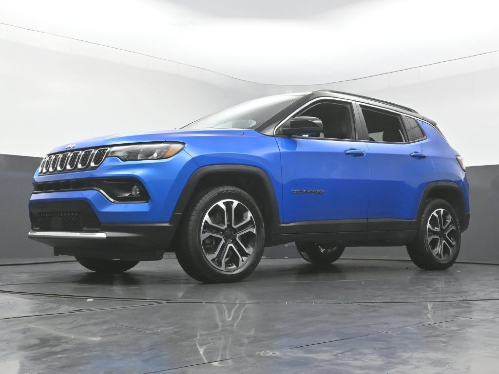 Used 2024 Jeep Compass Limited AWD/4WD image 11