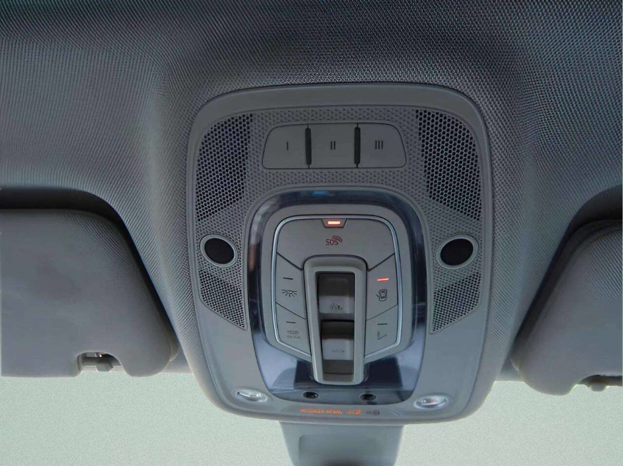 Used 2017 Audi Q7 3.0T Prestige image 41