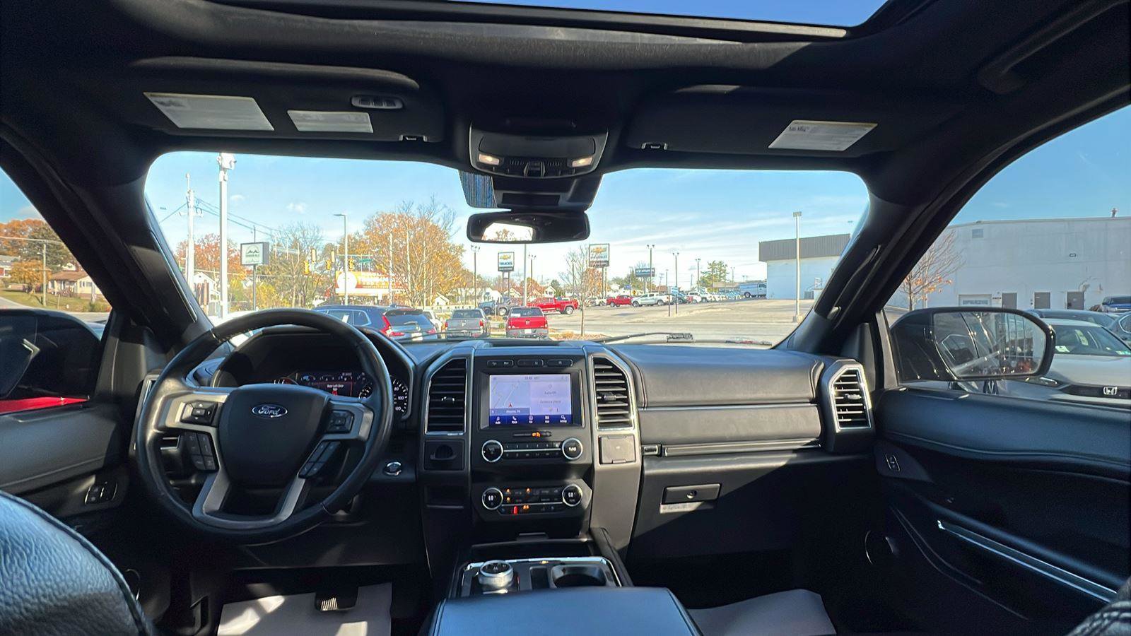 Used 2021 Ford Expedition XLT image 24