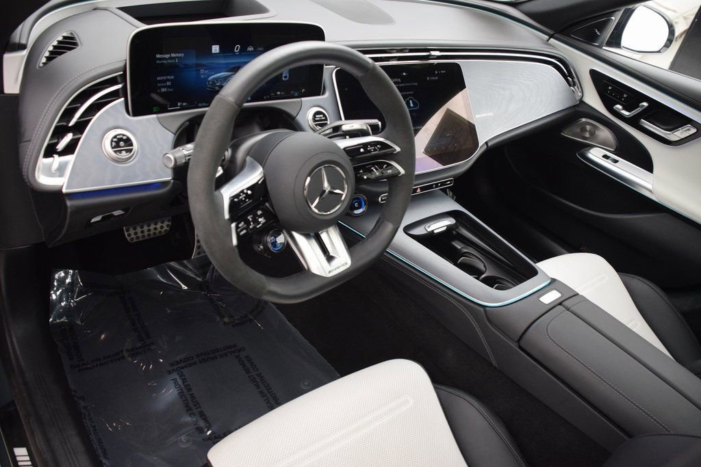 Used 2025 Mercedes-Benz E 53 AMG e 4MATIC Sedan image 19