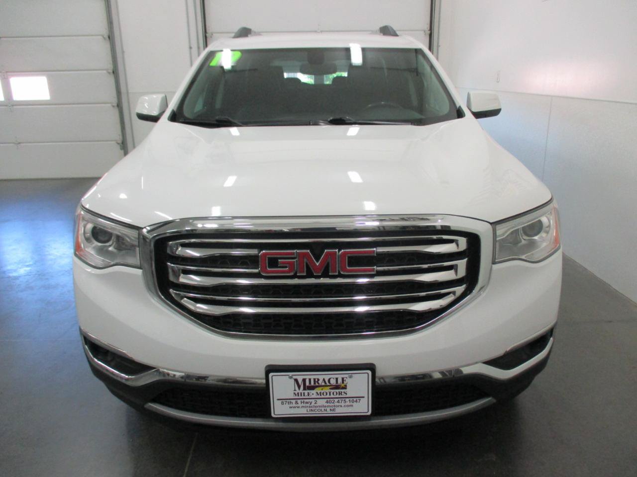 Used 2019 GMC Acadia SLT AWD/4WD image 8