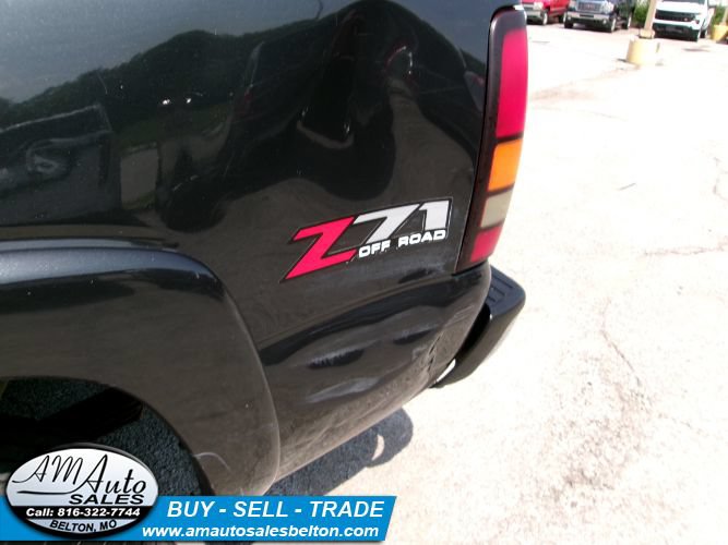 Used 2005 GMC Sierra 1500 SLE w/ Off-Road Package AWD/4WD image 24