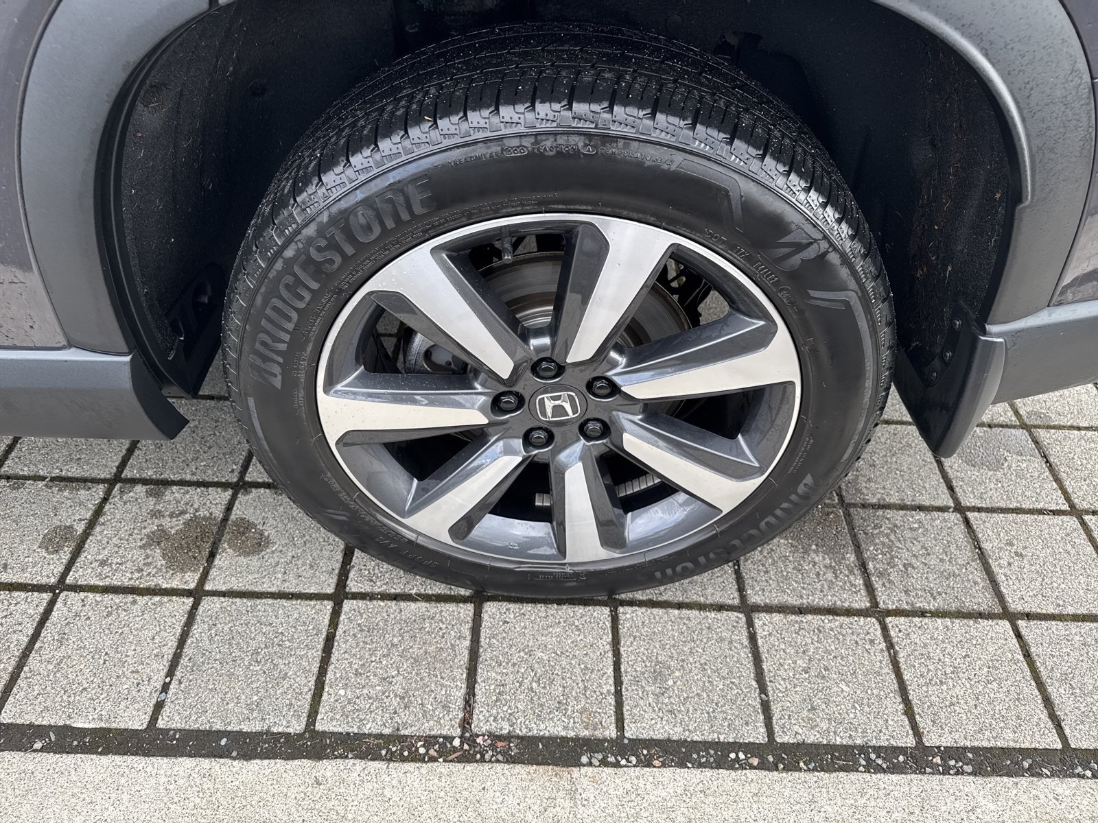 Used 2023 Honda Pilot Touring image 10