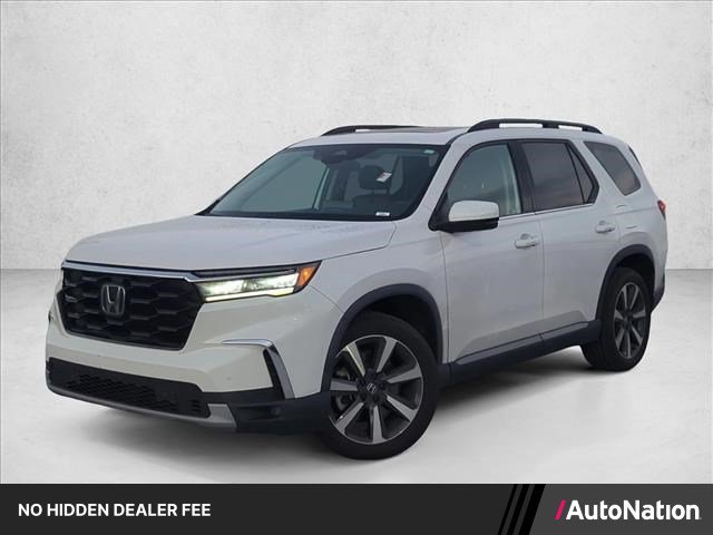 Used 2023 Honda Pilot Touring image 1