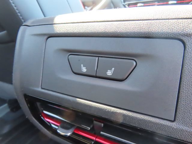 Used 2025 Chevrolet Silverado EV RST AWD/4WD image 44