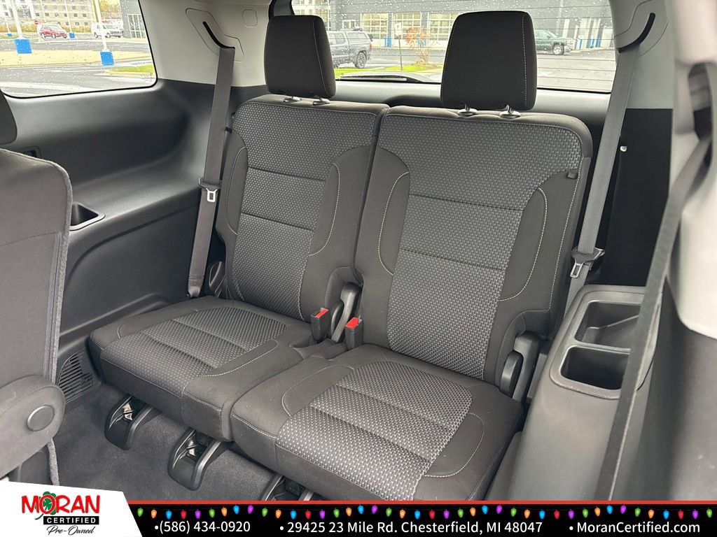 Used 2023 GMC Acadia SLE w/ Driver Convenience Package image 25